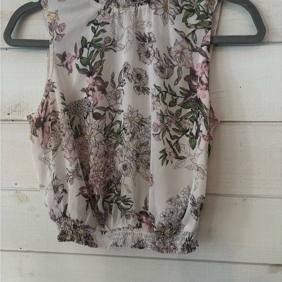 Guess Floral Sleeveless Top in size XS - Picture 4 of 9
